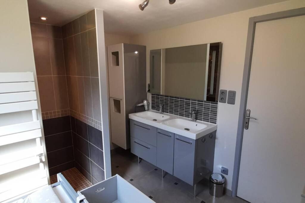 Maison En Colombage Renovee La Fontenelle  외부 사진